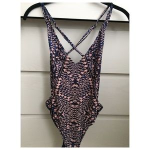 RIP CURL SWIMSUIT SIZE SMALL